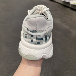 阿迪达斯 （adidas）三叶草跑步鞋女鞋2025新款春季OZWEEGO老爹鞋网面透气休闲鞋 GY9019 37