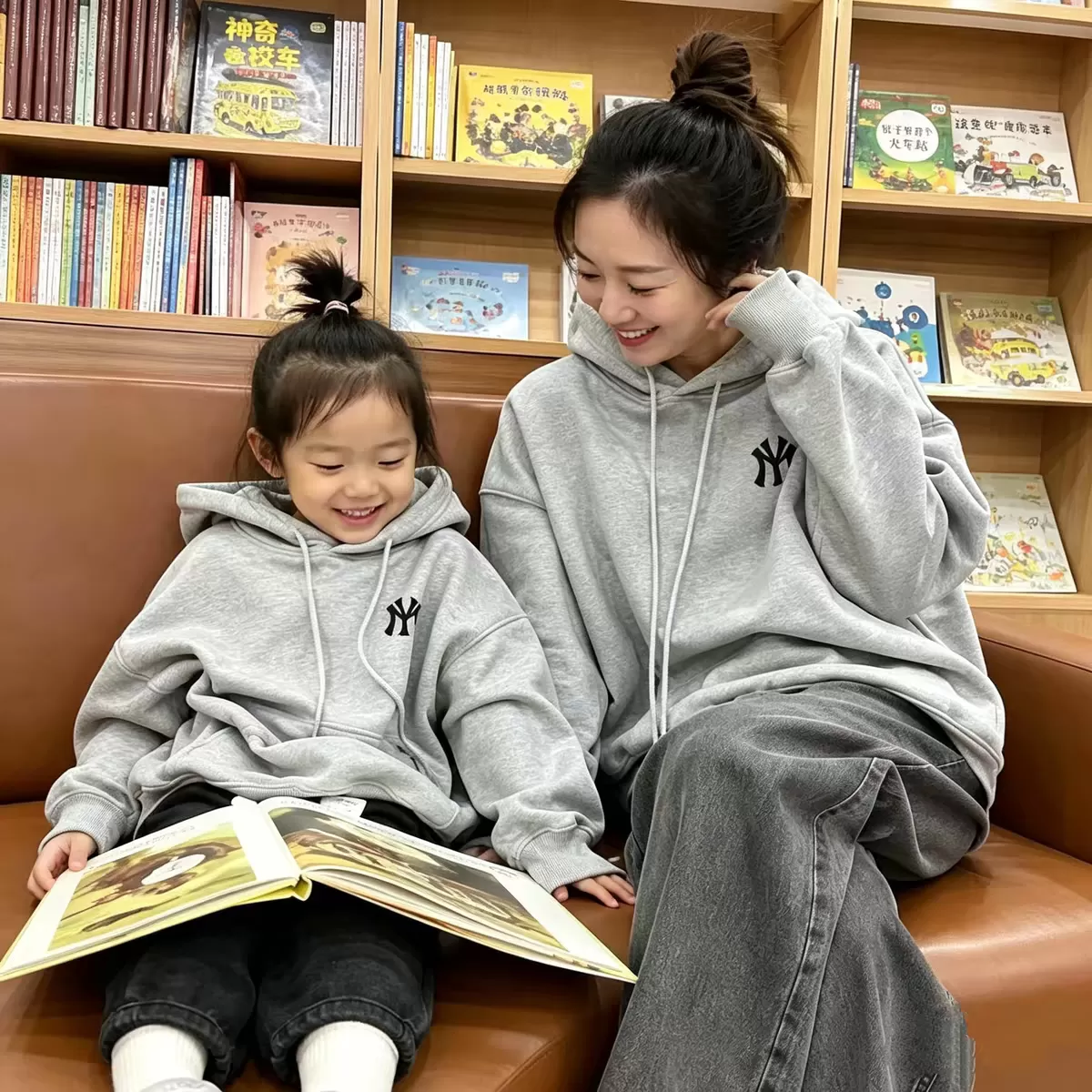 秋冬时尚百搭休闲潮流连帽开衫圆领卫衣男女情侣