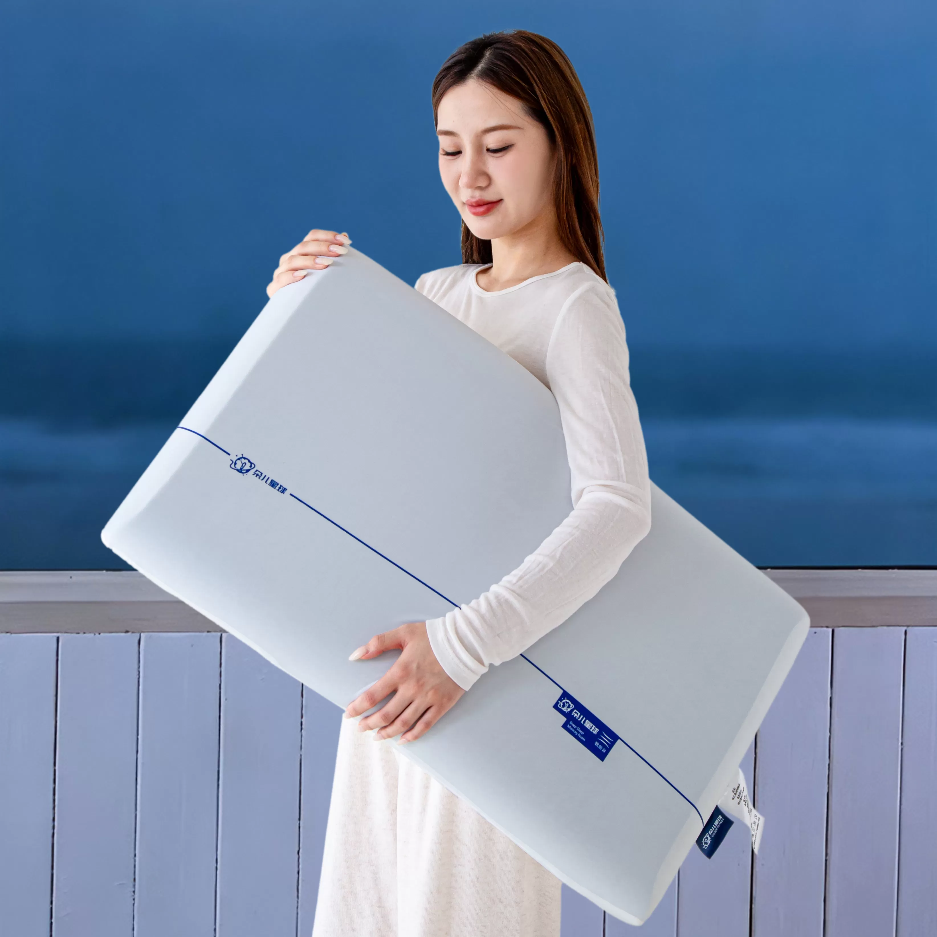 朵儿星球全新升级pro3酒店同款深睡眠记忆枕慢回弹护颈礼盒装tt