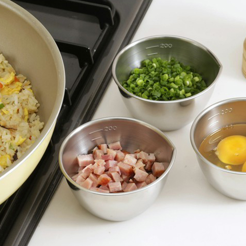 日本下村迷你304不锈钢料理盆 刻度打蛋碗烘焙量杯葱花腌肉小钢碗