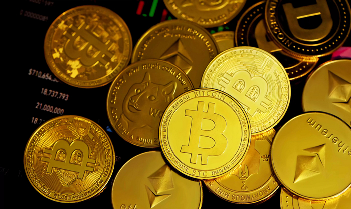 2025年必看加密货币：ETH、BTC、ADA、DOT、SOL