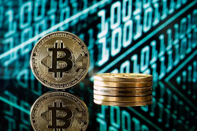 2025虚拟币app前十：Binance、Coinbase领跑