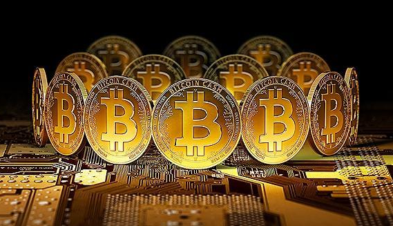 BTC价格走势2009-2035：新手必看