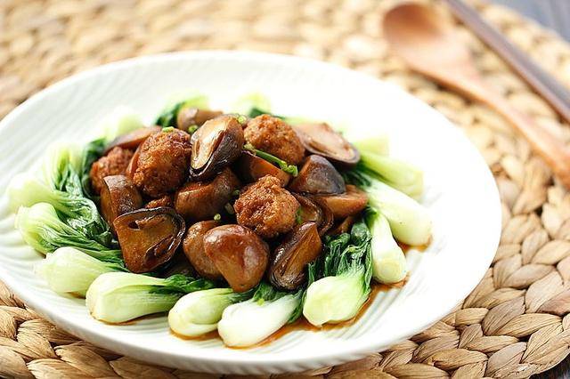 “夏补钾，身不乏”建议常给孩子吃这四道高钾菜，腿脚有劲精神好