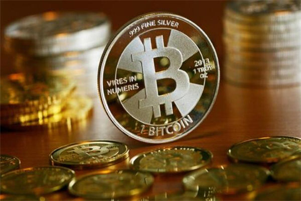 BTC交易平台推荐：新手轻松玩转比特币