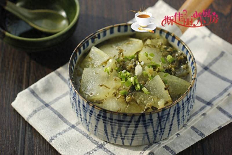 “夏吃瓜，活到98”，这4种瓜伏天要使劲吃清热祛湿，还补水排毒