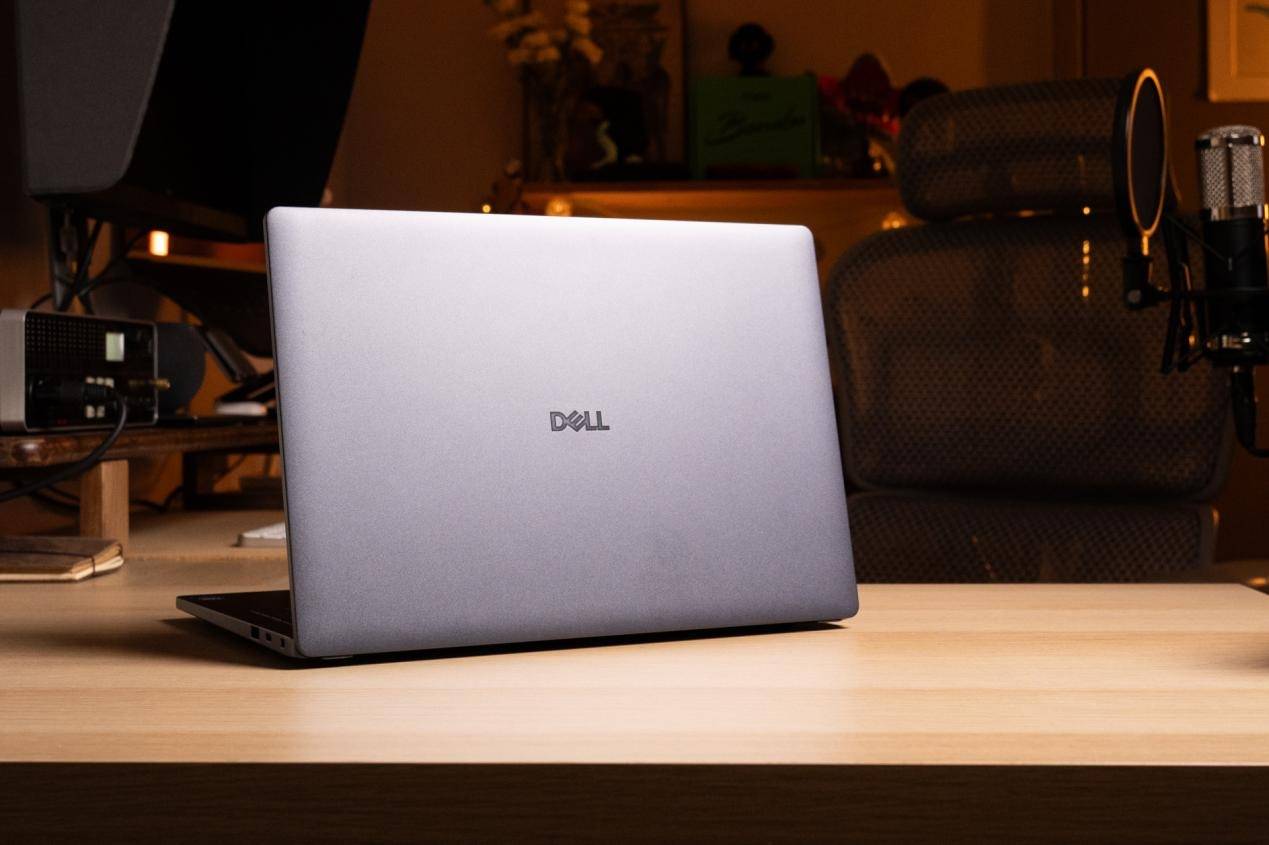 Dell Pro 14 Premium：高端轻薄本的新标杆