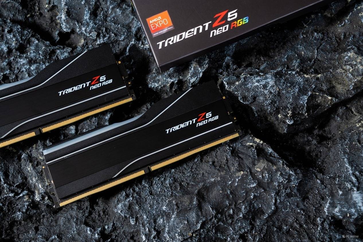芝奇 Trident Z5 Neo RGB DDR5-6000 C34 64GB×2内存评测：容量、性能、颜值都不能少！