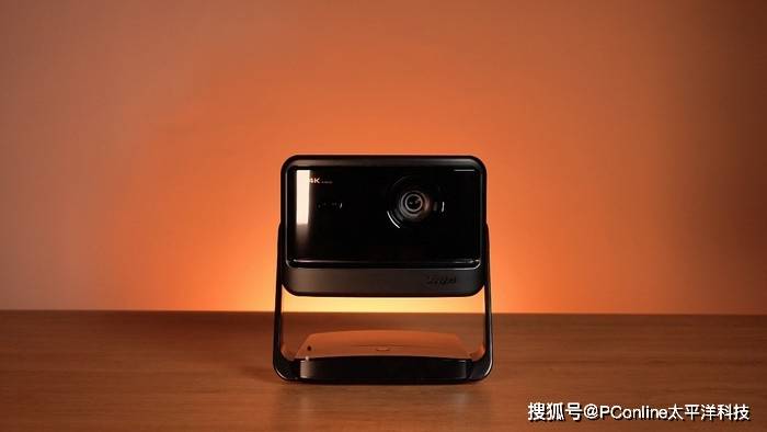 白天也能清晰看大片，当贝X5S Max把客厅变成家庭影院
