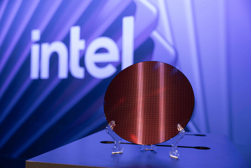 英特尔确认成熟制程产能紧张 AI PC出货目标维持不变