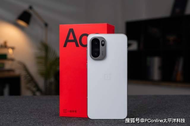 双十一必看！一加 Ace 6 满配骁龙 8 至尊 + 7800mAh 大电池