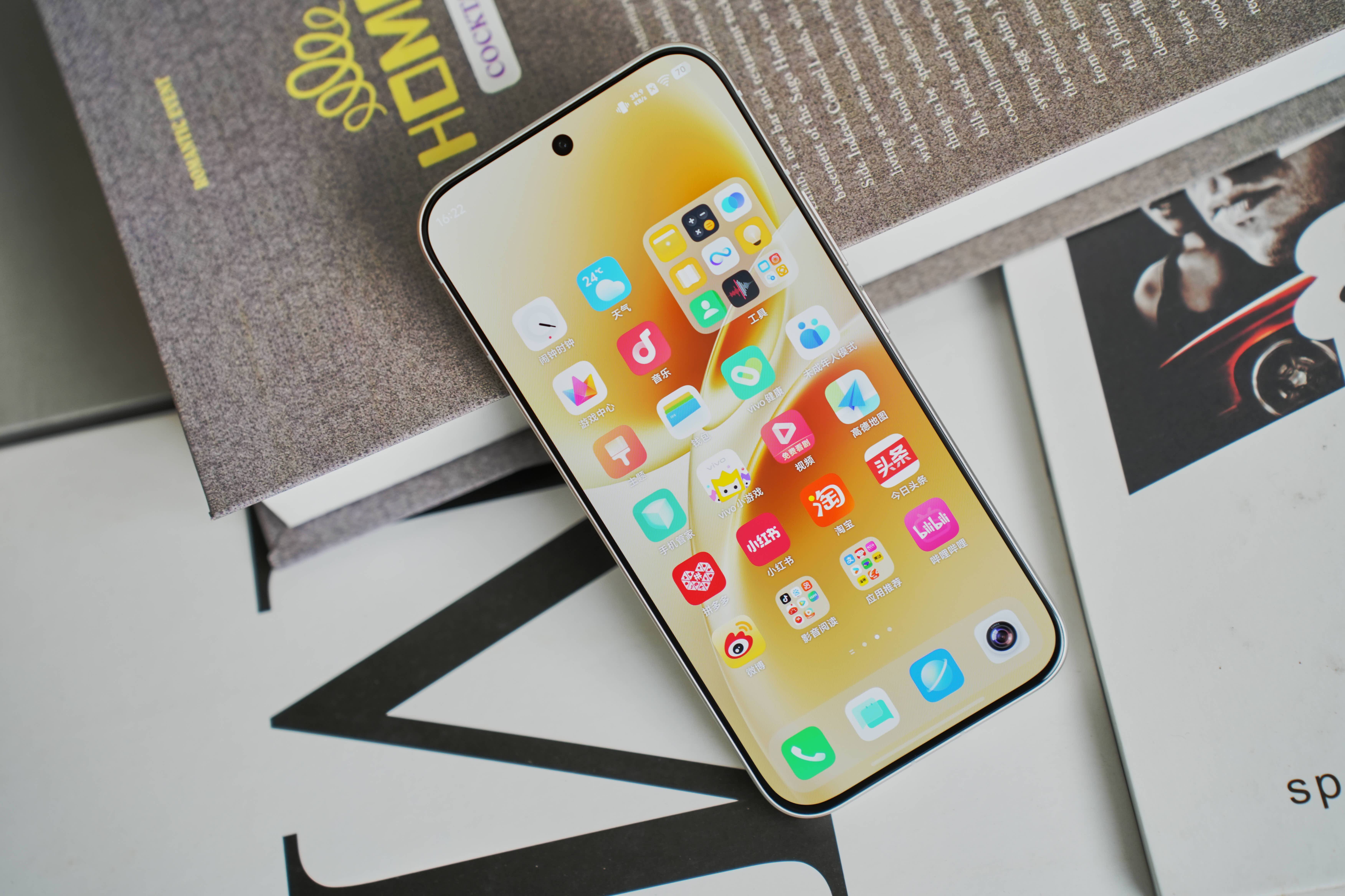 vivo S50主摄级长焦与创意Live影像，打破拍摄边界！